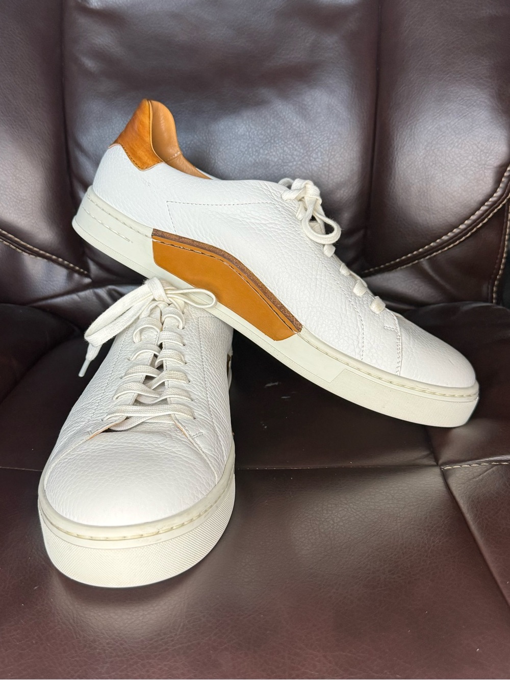 Magnanni Men’s White/Brown Leather Lace-Up Sneakers Round Toe Rubber Sole 11.5